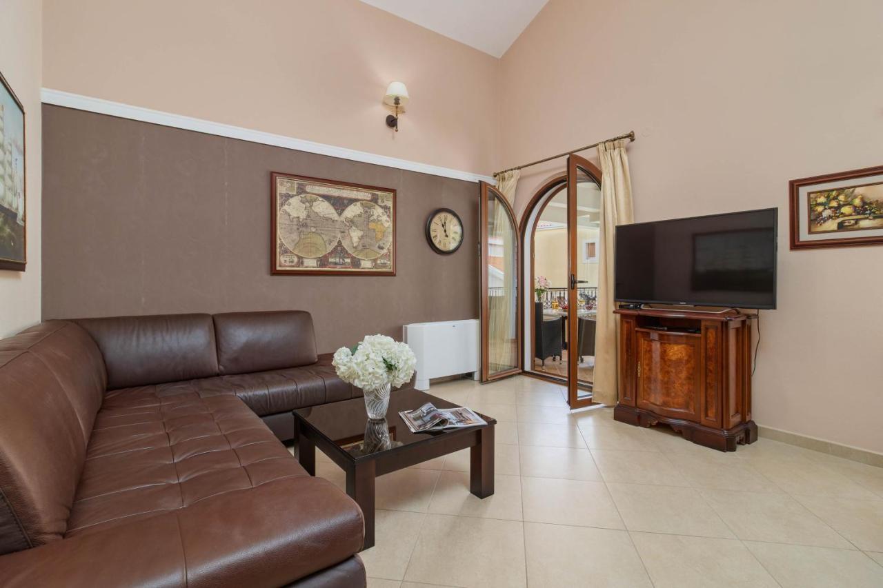 קוטור Apartments Djuranovic מראה חיצוני תמונה